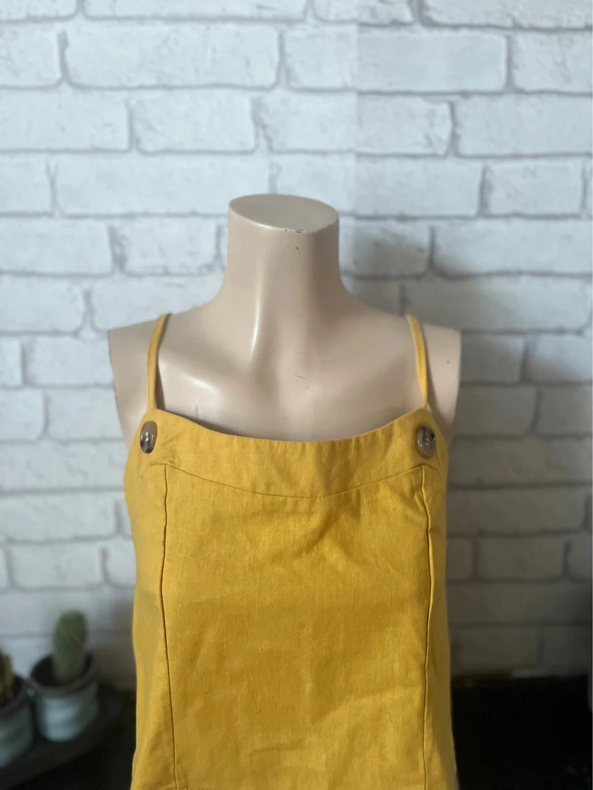 Top curto amarelo com alças - Tamanho 40 - Miss One – photo 2